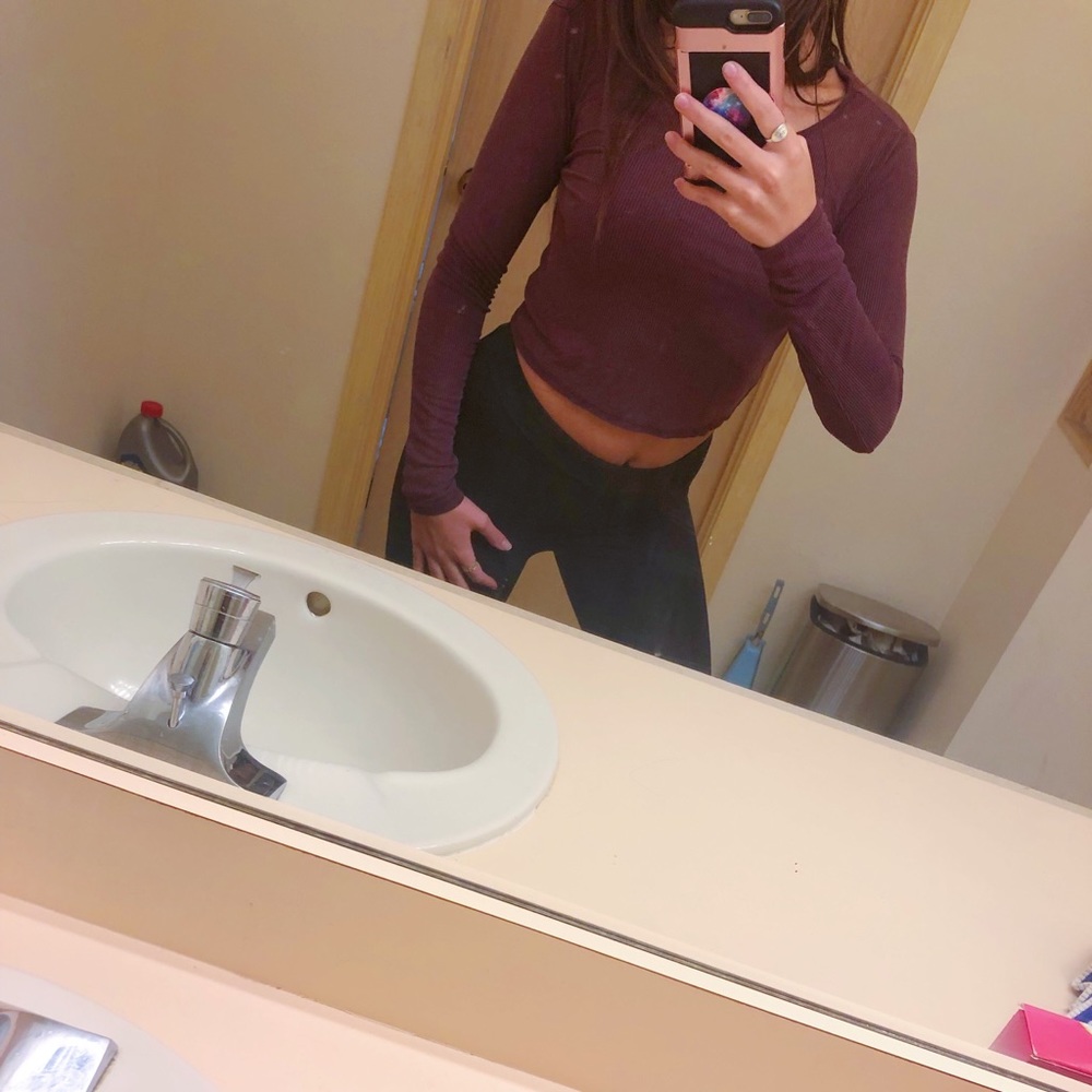 Long sleeve crop top